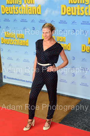 Franziska Weisz on the red carpet at the premiere of König Von Deutschland, Kino International